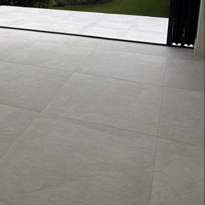 Neptune White Outdoor Tile 100x100x2cm